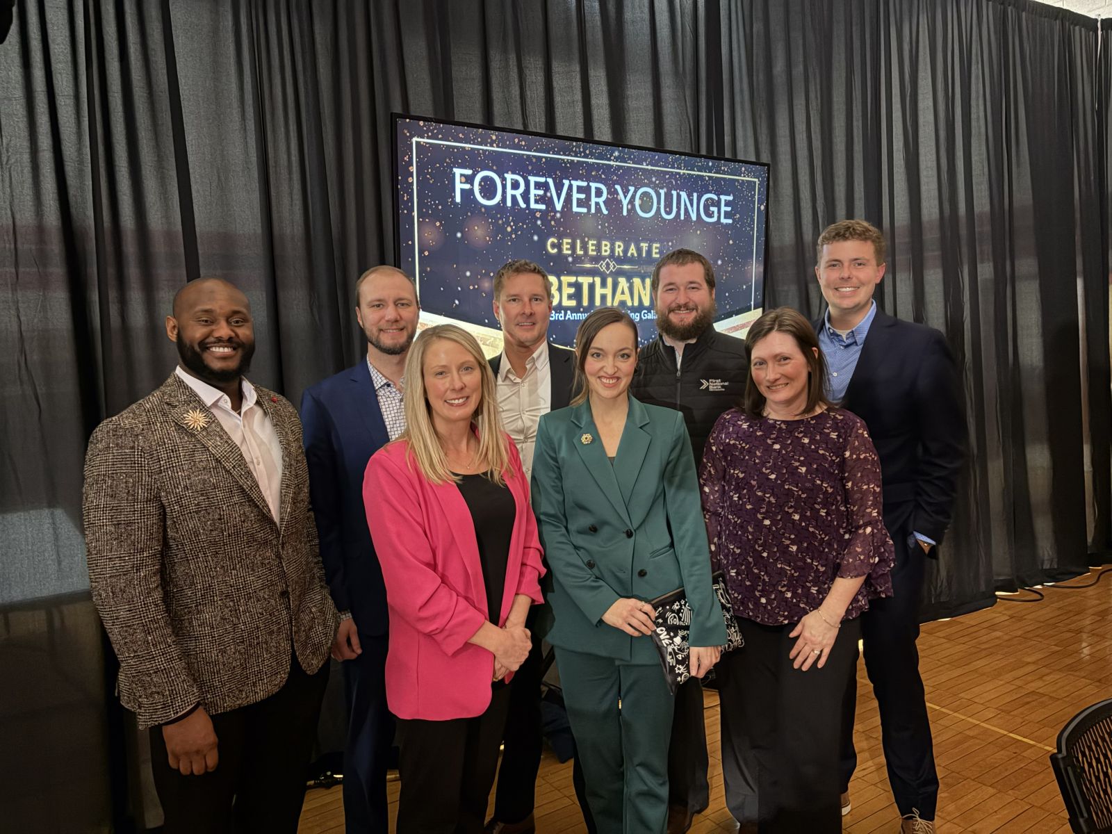 FNBMN Employees volunteering at Kiwanis Holiday Lights